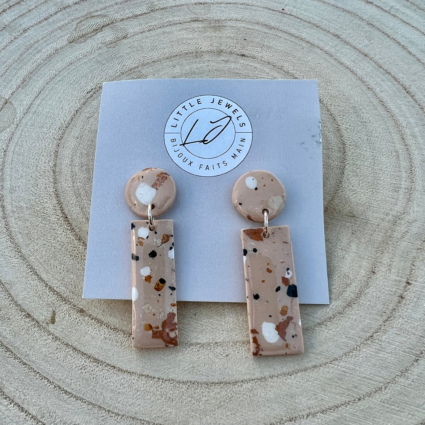 Boucles Nimes