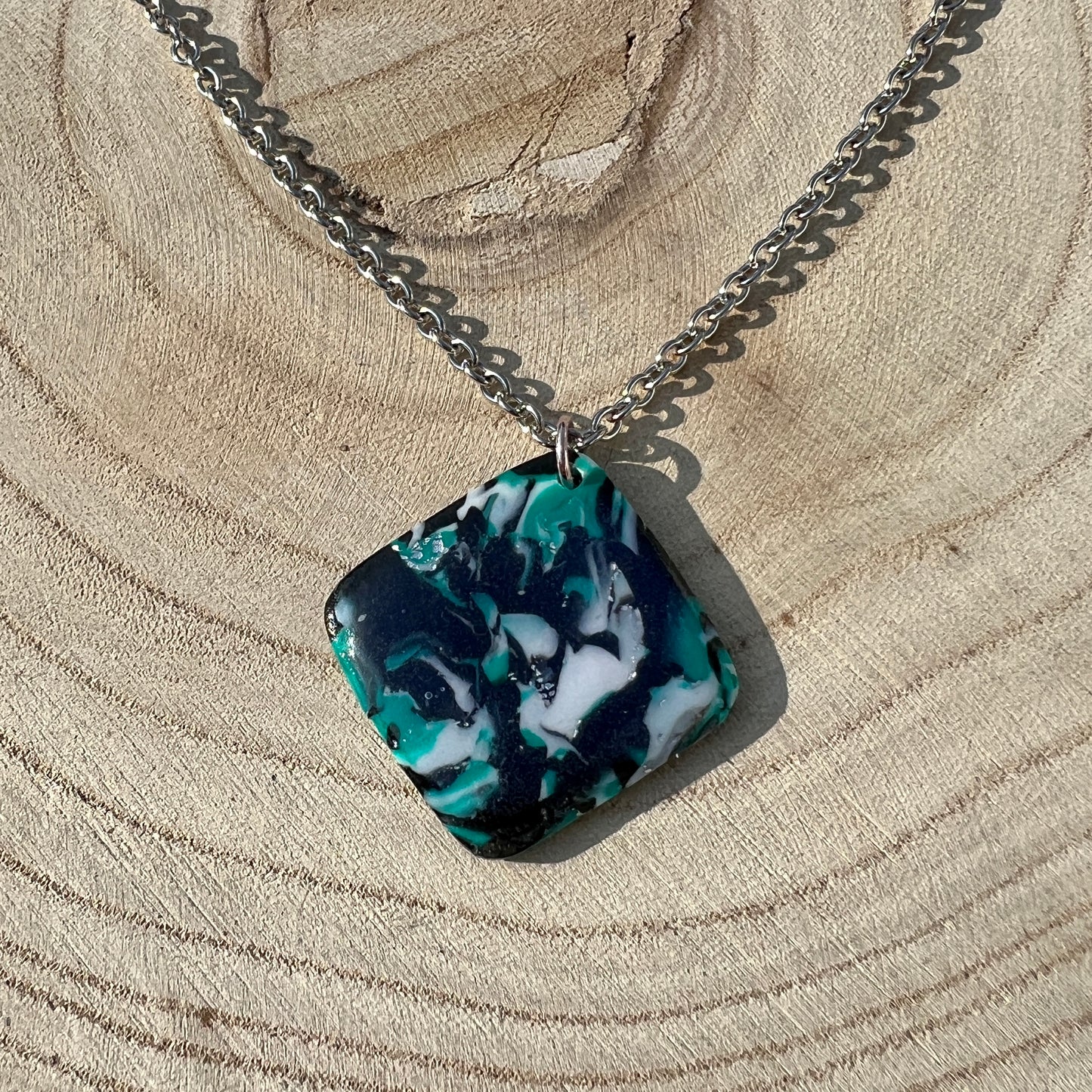 Collier Kalimantan